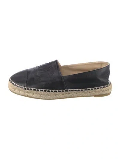 Pre-owned Chanel Interlocking Cc Logo Leather Espadrilles In Black