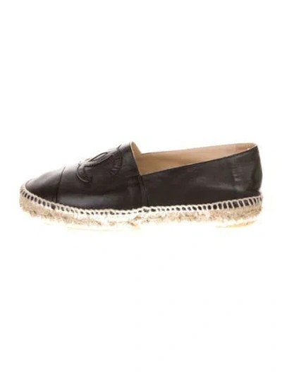 Pre-owned Chanel Interlocking Cc Logo Leather Espadrilles In Black