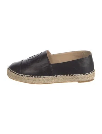 Pre-owned Chanel Interlocking Cc Logo Leather Espadrilles In Black