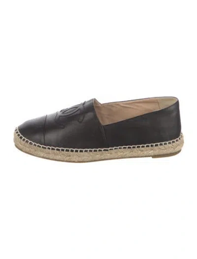 Pre-owned Chanel Interlocking Cc Logo Leather Espadrilles In Black