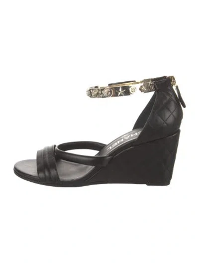 Pre-owned Chanel Interlocking Cc Logo Leather Espadrilles In Black