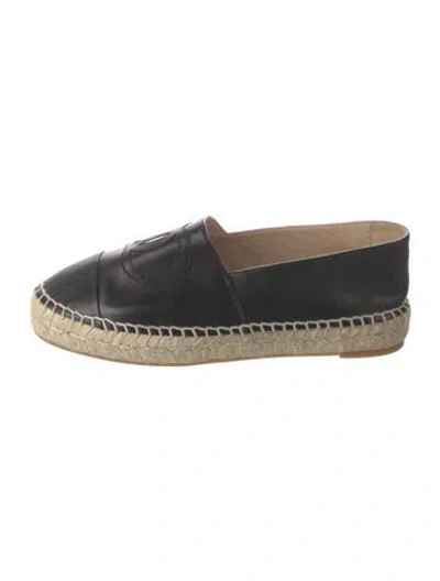 Pre-owned Chanel Interlocking Cc Logo Leather Espadrilles In Black
