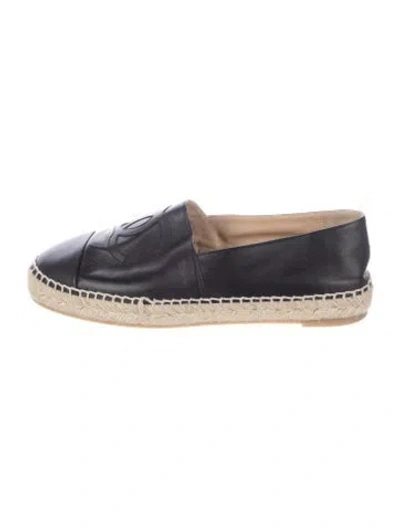 Pre-owned Chanel Interlocking Cc Logo Leather Espadrilles In Black