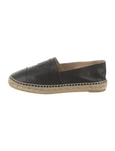 Pre-owned Chanel Interlocking Cc Logo Leather Espadrilles In Black