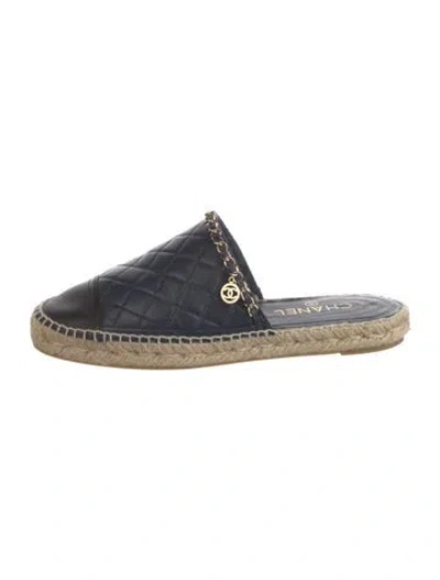 Pre-owned Chanel Interlocking Cc Logo Leather Espadrilles In Blue