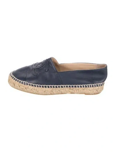 Pre-owned Chanel Interlocking Cc Logo Leather Espadrilles In Blue