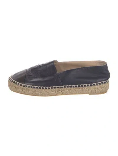 Pre-owned Chanel Interlocking Cc Logo Leather Espadrilles In Blue