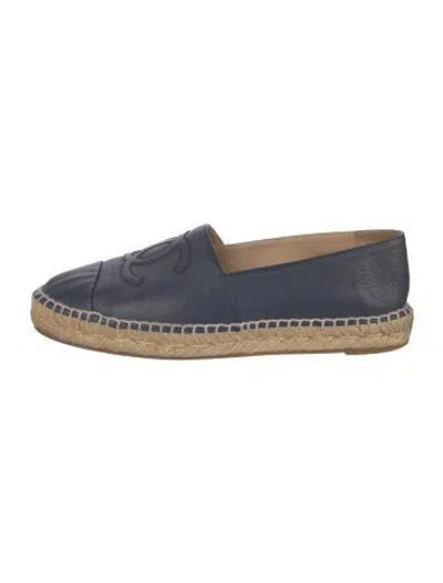 Pre-owned Chanel Interlocking Cc Logo Leather Espadrilles In Blue/neutrals