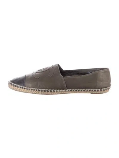 Pre-owned Chanel Interlocking Cc Logo Leather Espadrilles In Multi