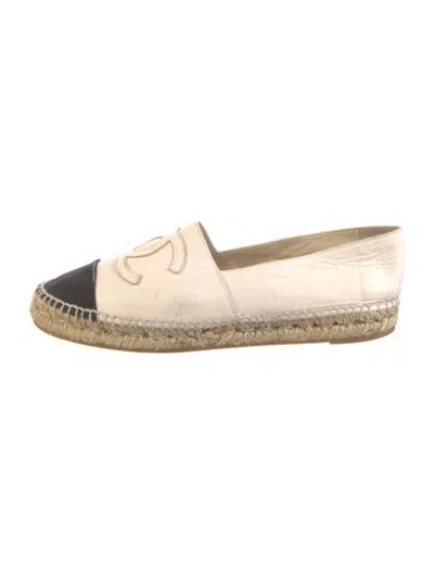 Pre-owned Chanel Interlocking Cc Logo Leather Espadrilles In Multi