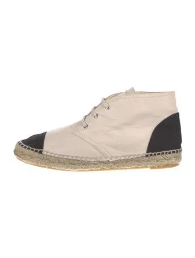 Pre-owned Chanel Interlocking Cc Logo Leather Espadrilles In Neutral