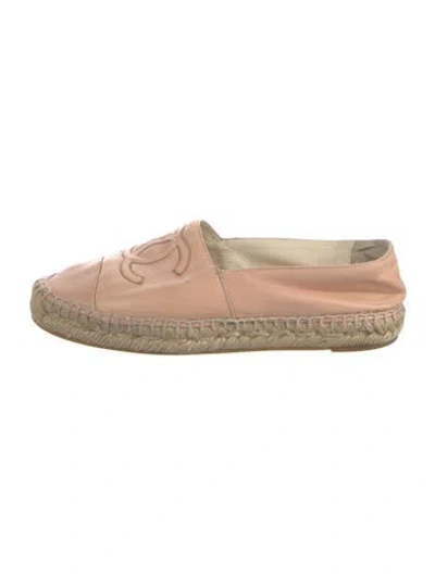 Pre-owned Chanel Interlocking Cc Logo Leather Espadrilles In Pink