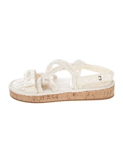 Pre-owned Chanel Interlocking Cc Logo Leather Espadrilles In White