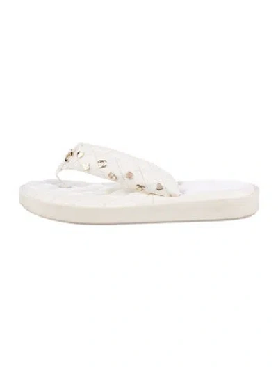 Pre-owned Chanel Interlocking Cc Logo Leather Flip Flops In White