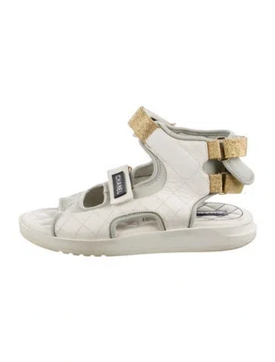 Pre-owned Chanel Interlocking Cc Logo Leather Gladiator Sandals In White