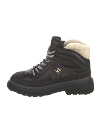 Pre-owned Chanel Interlocking Cc Logo Leather Hiking Boots In Black
