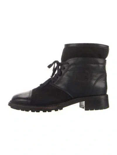 Pre-owned Chanel Interlocking Cc Logo Leather Lace-up Boots In Black