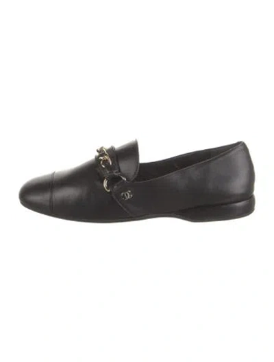 Pre-owned Chanel Interlocking Cc Logo Leather Loafers In Black