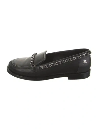 Pre-owned Chanel Interlocking Cc Logo Leather Loafers In Black