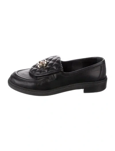 Pre-owned Chanel Interlocking Cc Logo Leather Loafers In Black
