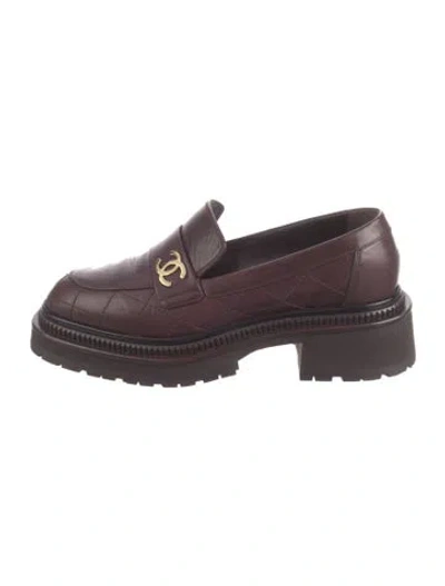 Pre-owned Chanel Interlocking Cc Logo Leather Loafers In Burgundy