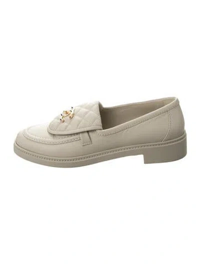 Pre-owned Chanel Interlocking Cc Logo Leather Loafers In Gray