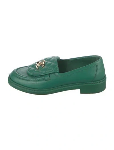 Pre-owned Chanel Interlocking Cc Logo Leather Loafers In Green