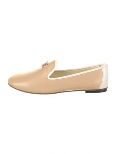 Pre-owned Chanel Interlocking Cc Logo Leather Loafers W/ Tags In Neutrals