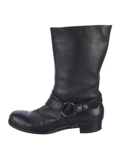 Pre-owned Chanel Interlocking Cc Logo Leather Moto Boots In Black