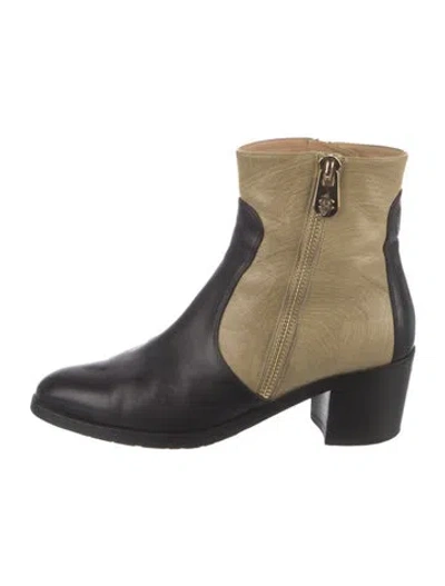 Pre-owned Chanel Interlocking Cc Logo Leather Moto Boots In Black