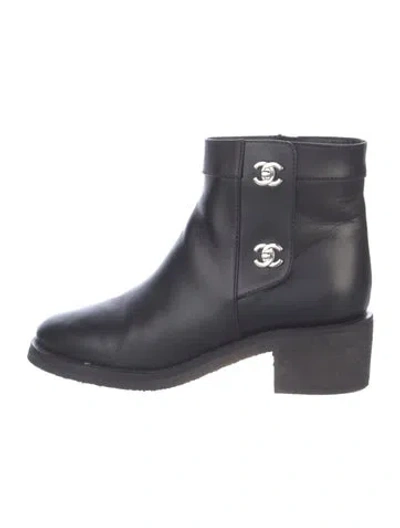 Pre-owned Chanel Interlocking Cc Logo Leather Moto Boots In Black