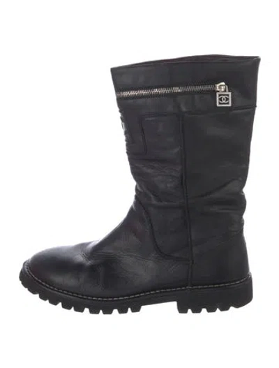 Pre-owned Chanel Interlocking Cc Logo Leather Moto Boots In Black