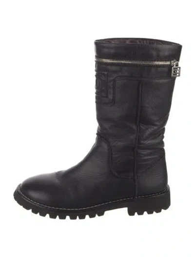 Pre-owned Chanel Interlocking Cc Logo Leather Moto Boots In Black