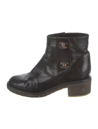 Pre-owned Chanel Interlocking Cc Logo Leather Moto Boots In Black