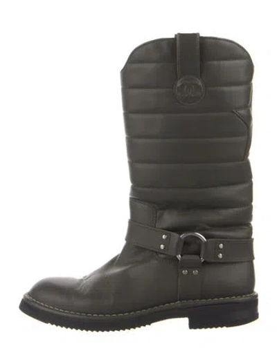 Pre-owned Chanel Interlocking Cc Logo Leather Moto Boots In Green