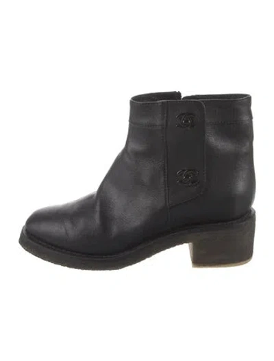Pre-owned Chanel Interlocking Cc Logo Leather Moto Boots In Multi