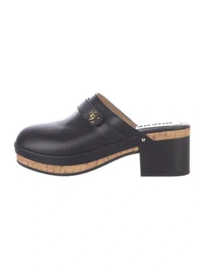 Pre-owned Chanel Interlocking Cc Logo Leather Mules In Blue