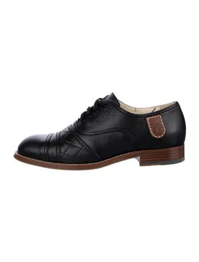 Pre-owned Chanel Interlocking Cc Logo Leather Oxfords In Black