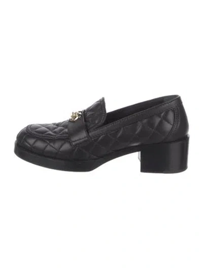 Pre-owned Chanel Interlocking Cc Logo Leather Pumps In Black