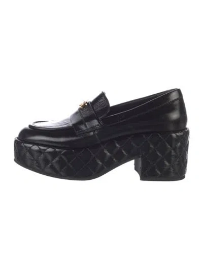Pre-owned Chanel Interlocking Cc Logo Leather Pumps In Black
