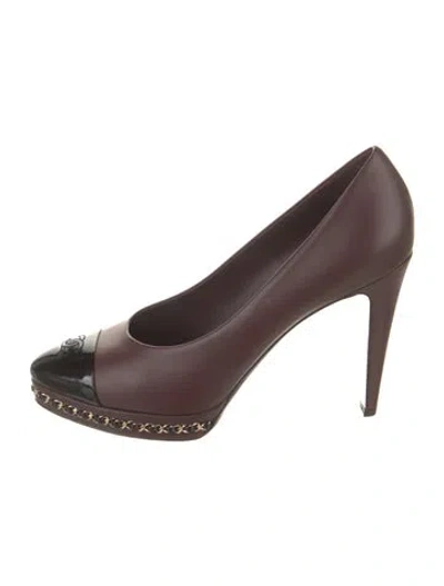 Pre-owned Chanel Interlocking Cc Logo Leather Pumps In Burgundy
