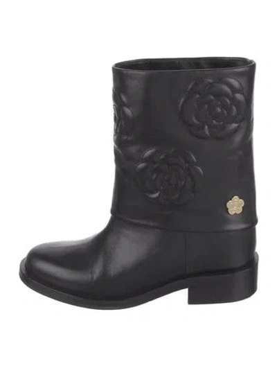 Pre-owned Chanel Interlocking Cc Logo Leather Rain Boots In Black