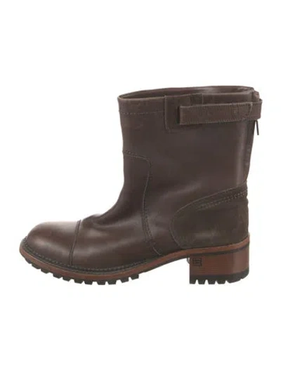 Pre-owned Chanel Interlocking Cc Logo Leather Rain Boots In Brown