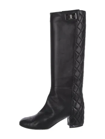 Pre-owned Chanel Interlocking Cc Logo Leather Riding Boots In Black