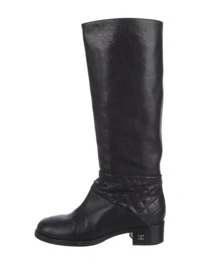 Pre-owned Chanel Interlocking Cc Logo Leather Riding Boots In Black