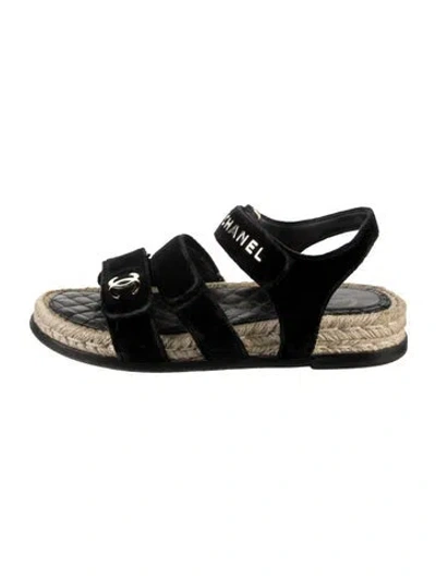 Pre-owned Chanel Interlocking Cc Logo Leather Sandals In Black