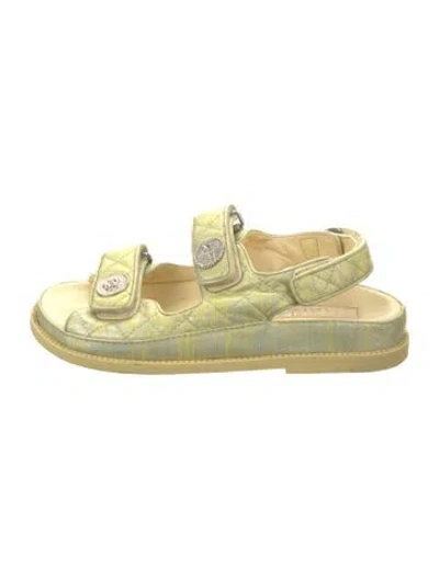 Pre-owned Chanel Interlocking Cc Logo Leather Slides