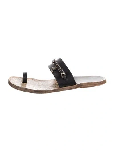 Pre-owned Chanel Interlocking Cc Logo Leather Slides In Black