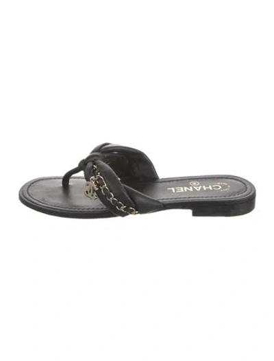 Pre-owned Chanel Interlocking Cc Logo Leather Slides In Black