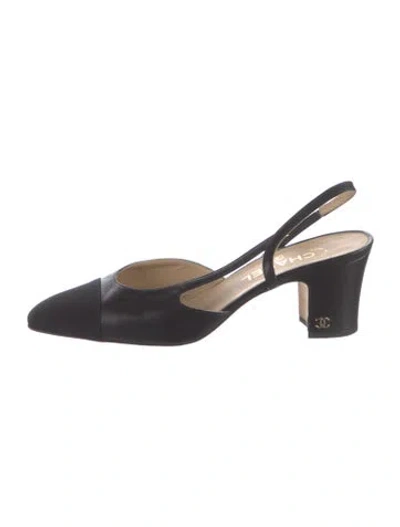 Pre-owned Chanel Interlocking Cc Logo Leather Slingback Pumps In Black
